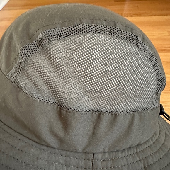 Swiss Tech Performance Gear Sun Hat with Neck Flap Size S/M - Picture 8 of 15